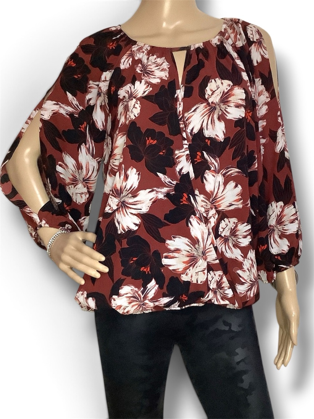 Jennifer Lopez Women’s Floral Peasant Blouse - Burgundy Floral